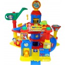 Parkovi&scaron;tě 3 patra s dr&aacute;hou a auty