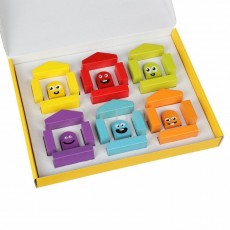 http://old.klimesovahracky.cz/33231-thickbox/barevne-domecky.jpg