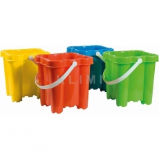 http://old.klimesovahracky.cz/42049-thickbox/androni-kyblik-hrad-4-veze-vyska-20-cm.jpg